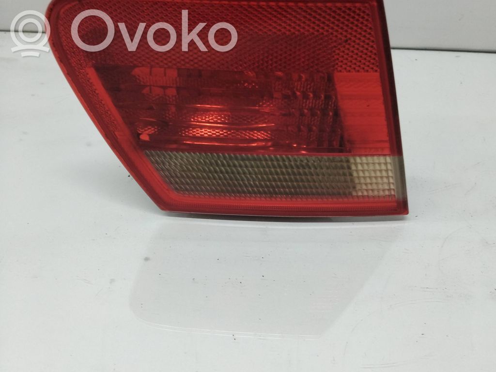 BMW 3 E46 Tailgate rear/tail lights 