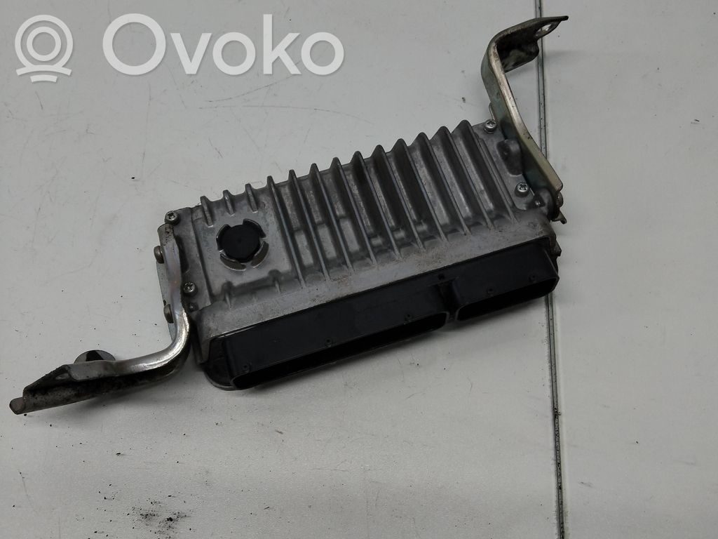Toyota Auris E180 Engine control unit/module 