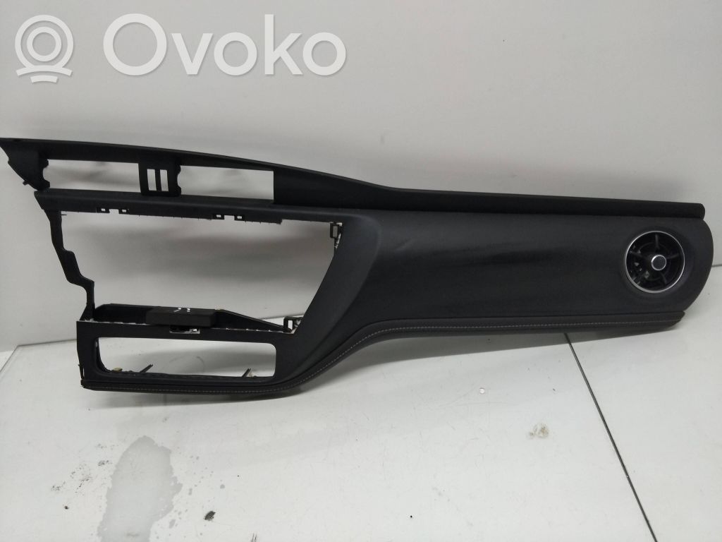 Toyota Auris E180 Panel trim 