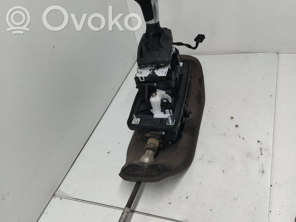 Audi A4 S4 B8 8K Vaihteenvalitsimen verhoilu 