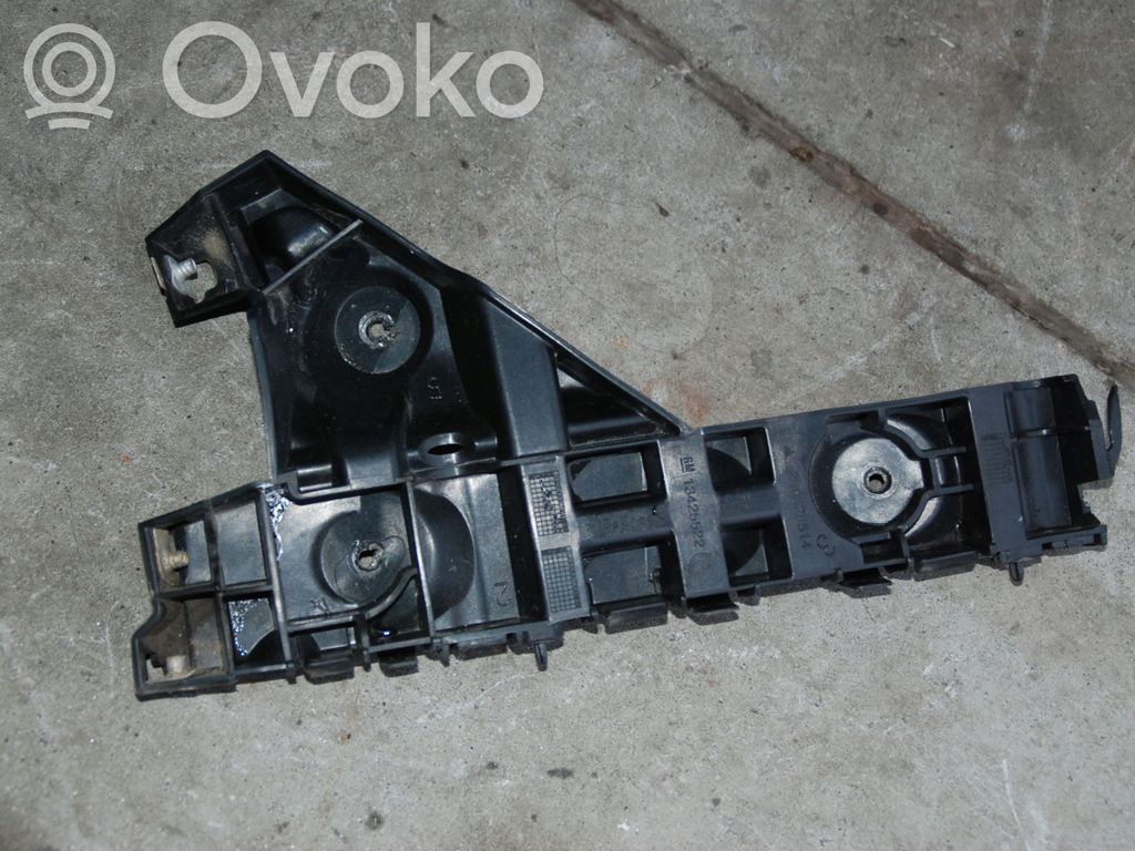 Opel Astra K Galinis laikiklis bamperio 