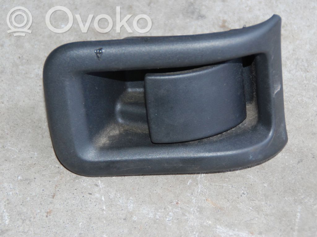 Volvo V70 Palanca de liberación de la tapa del motor (capó) 