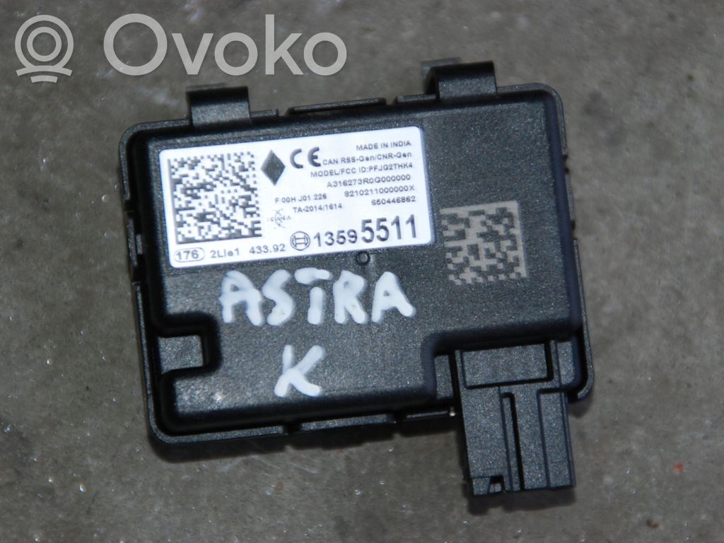 Opel Astra K Centrinio užrakto valdymo blokas 