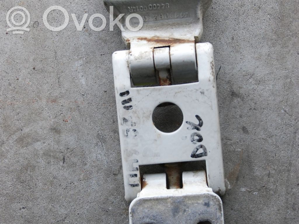 Renault Master III Rear door upper hinge 