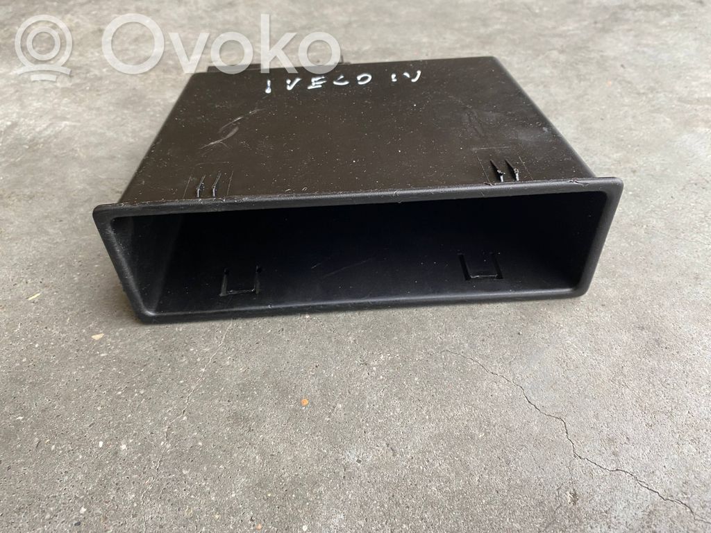 Iveco Daily 6th gen Schowek deski rozdzielczej 
