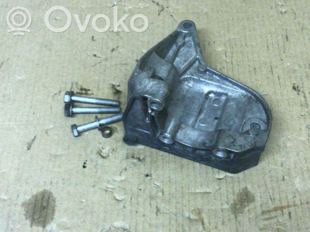 Support de pompe de direction assistée   7794455