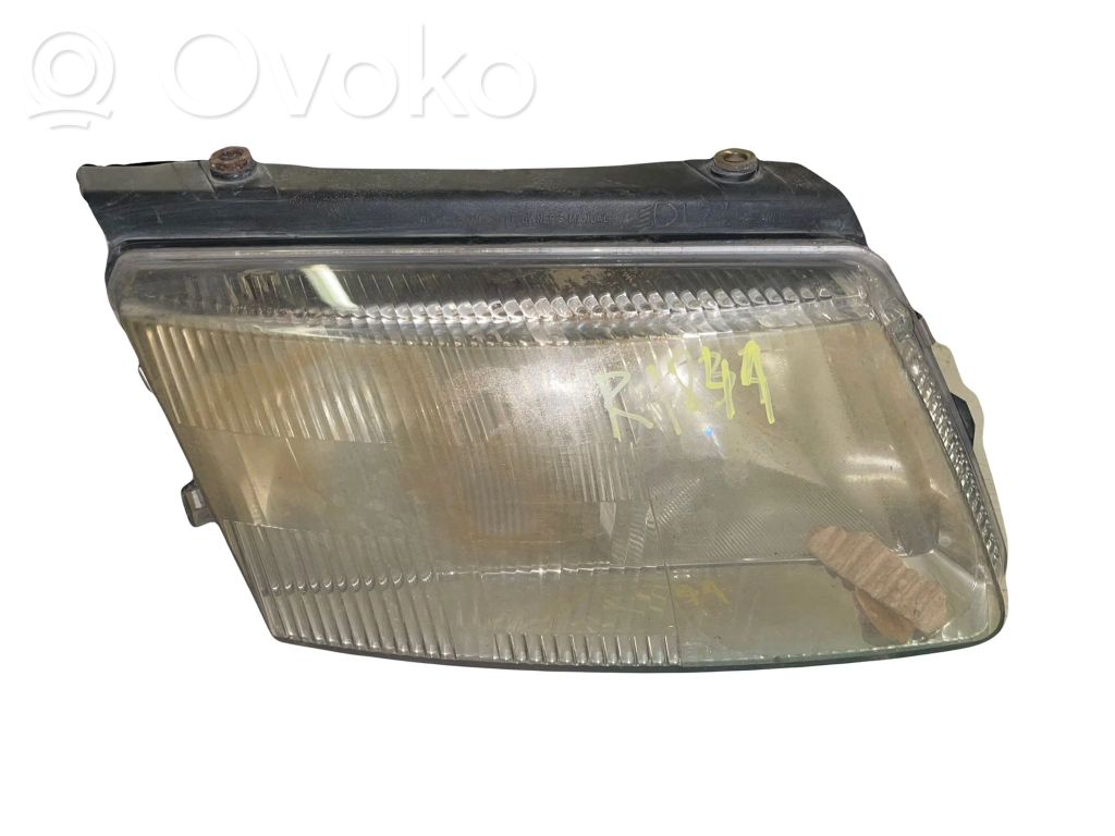 Volkswagen PASSAT B5 Faro/fanale 