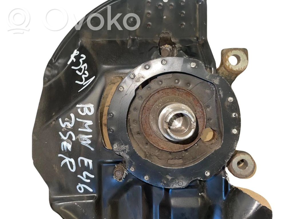 Front wheel hub spindle knuckle