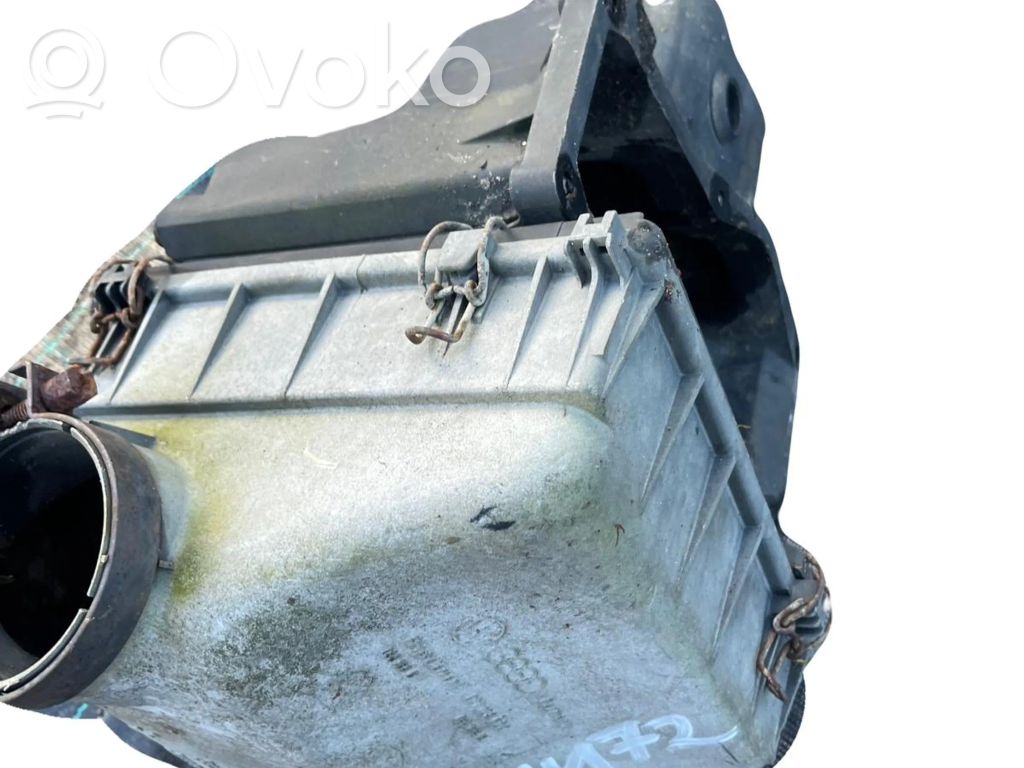 Audi 100 200 5000 C3 Obudowa filtra powietrza 