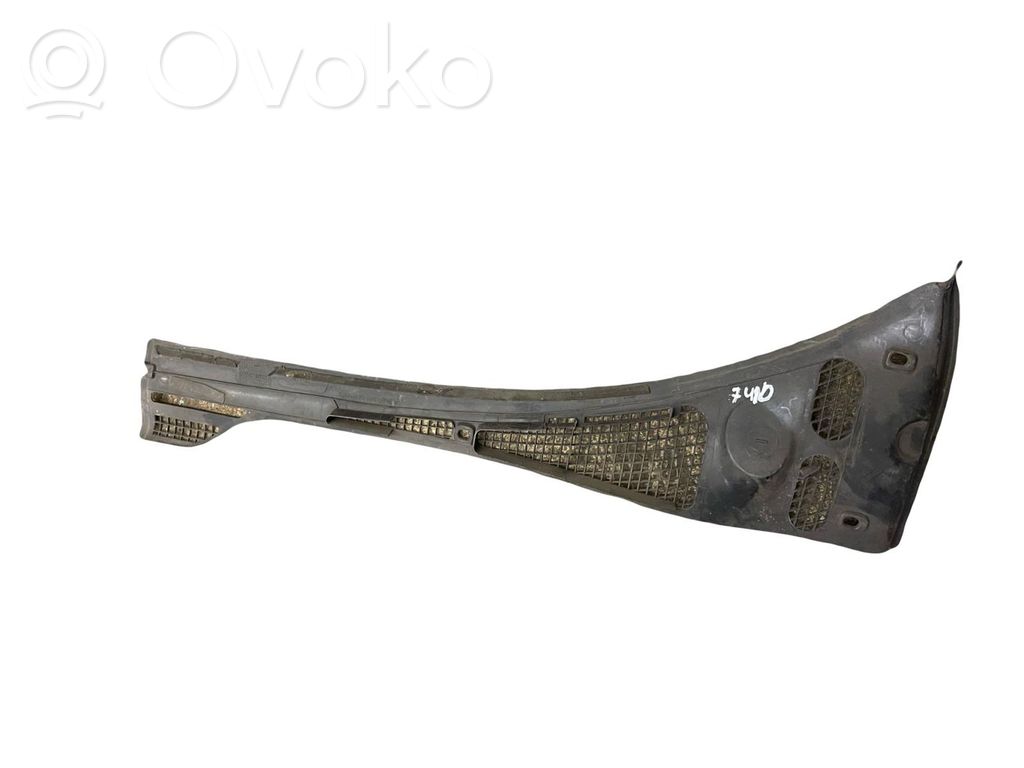 BMW 5 E34 Wiper trim 