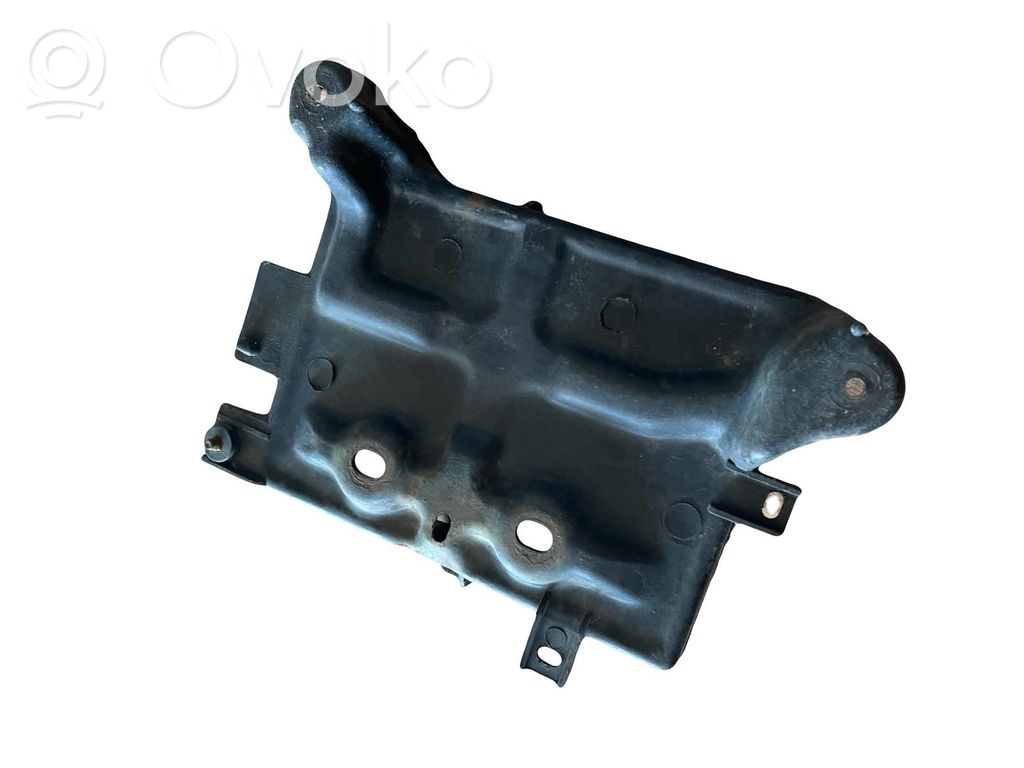 Mazda 323 Deckel Batteriekasten 