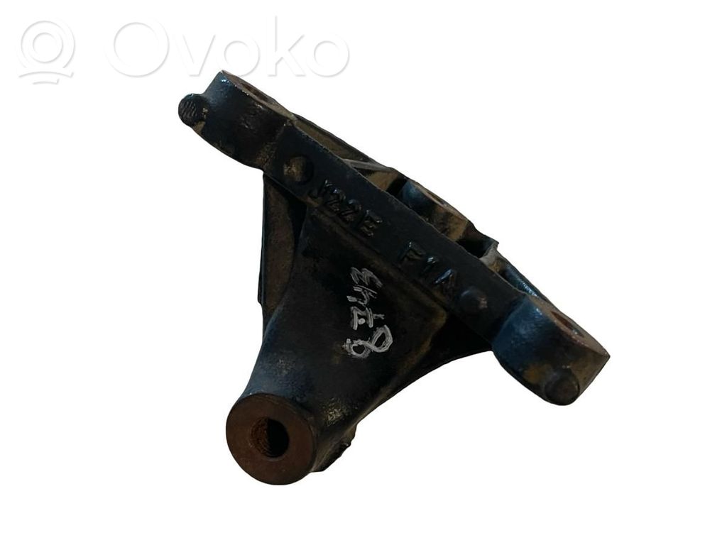 Renault Trafic II (X83) Engine mounting bracket 