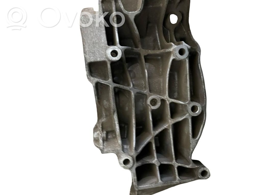 BMW 1 E81 E87 Suport generator/alternator 