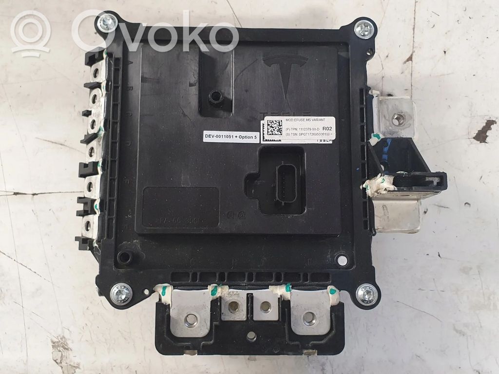 Tesla Model S Distronic sensor radar 