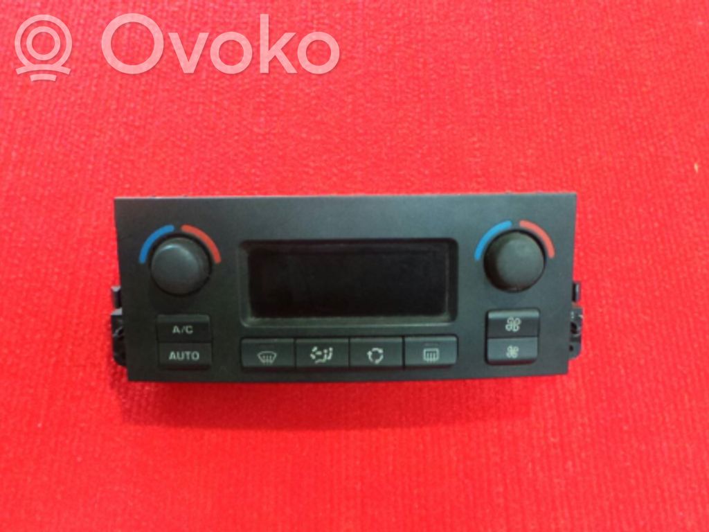 Peugeot 207 Climate control unit 