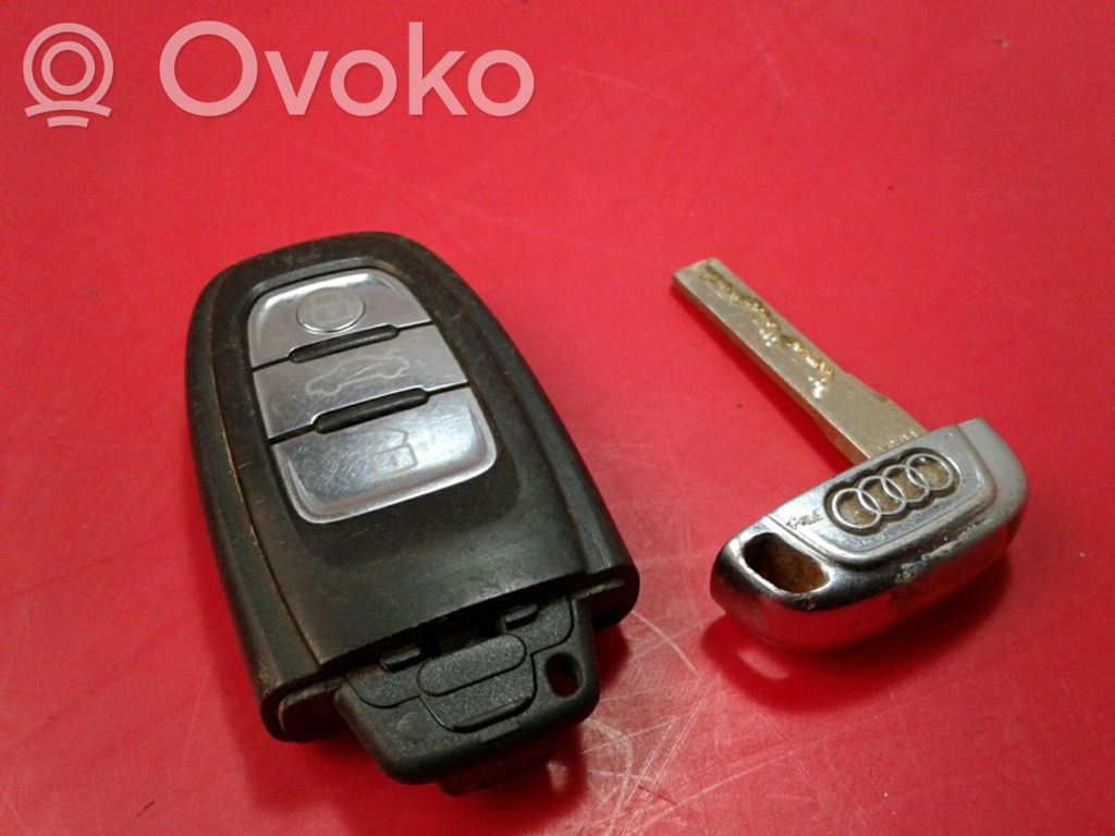 Tarjeta/llave de arranque   8T0,754