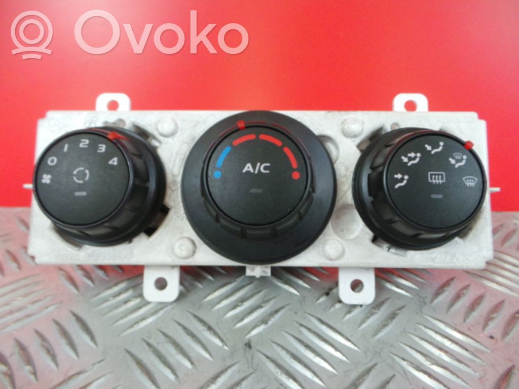 Opel Movano B Climate control unit 