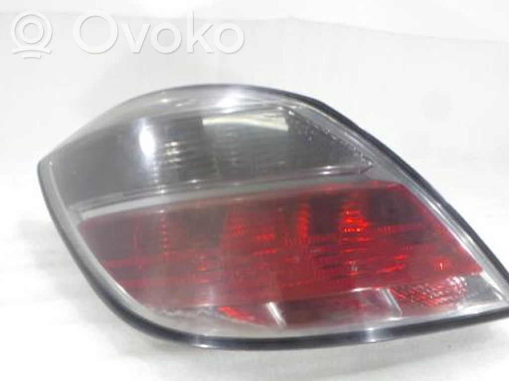 Opel Astra H Tailgate rear/tail lights 