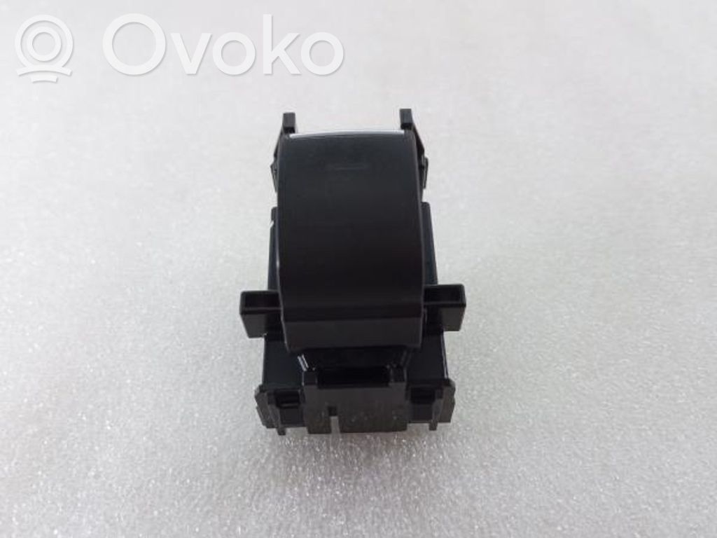 Electric window control switch   193354,3551B922D