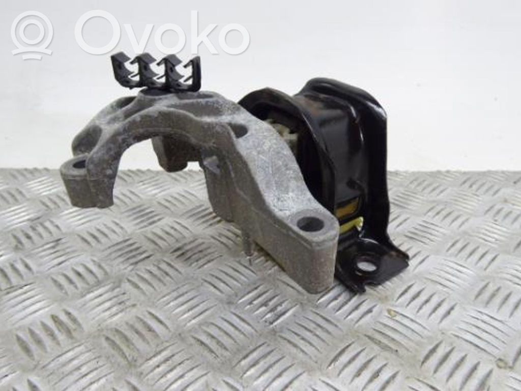 Engine mount bracket   112845638R,112103095R