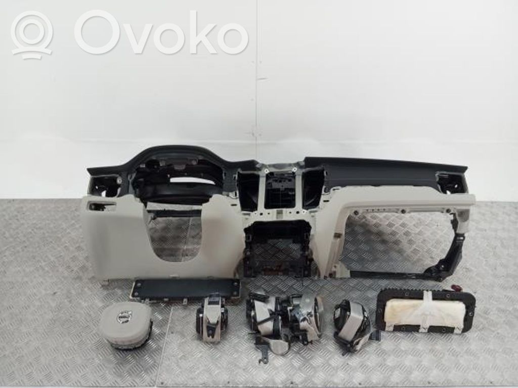 Volvo XC60 Drošības spilvenu komplekts 