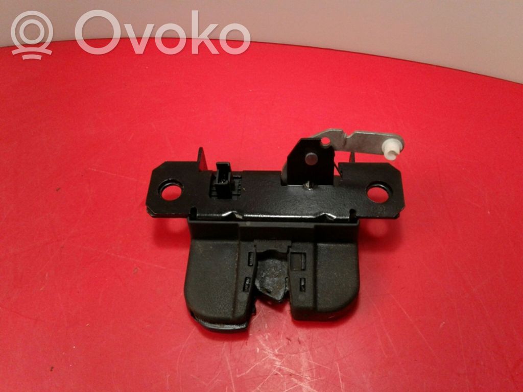 Volkswagen Caddy Tailgate exterior lock 