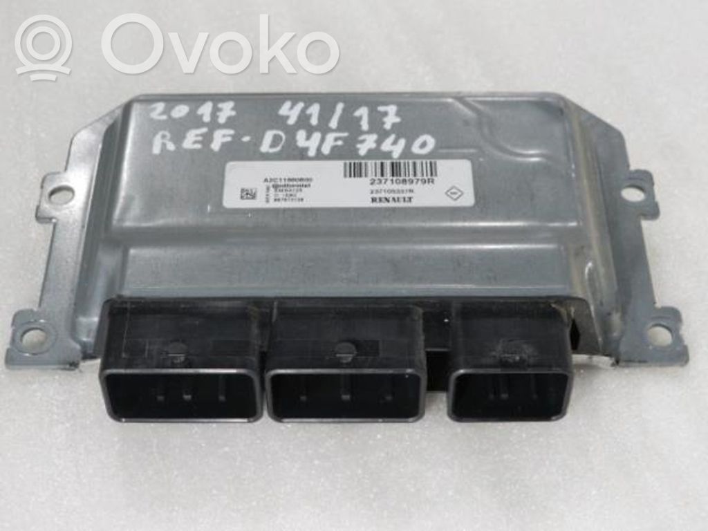 Renault Clio IV Engine control unit/module 