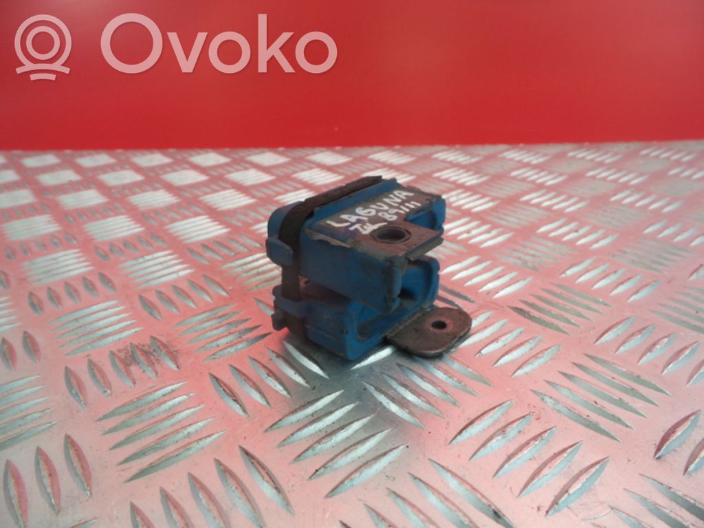Renault Laguna III Engine mount bracket 
