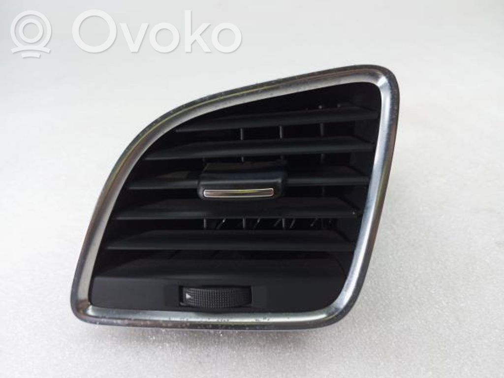 Opel Corsa E Grilă ventilație centrală 