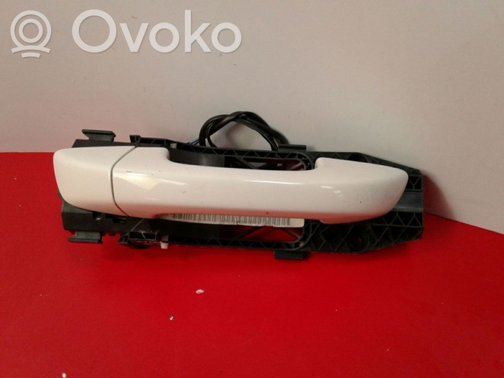 Etuoven ulkokahva   1K8839885F