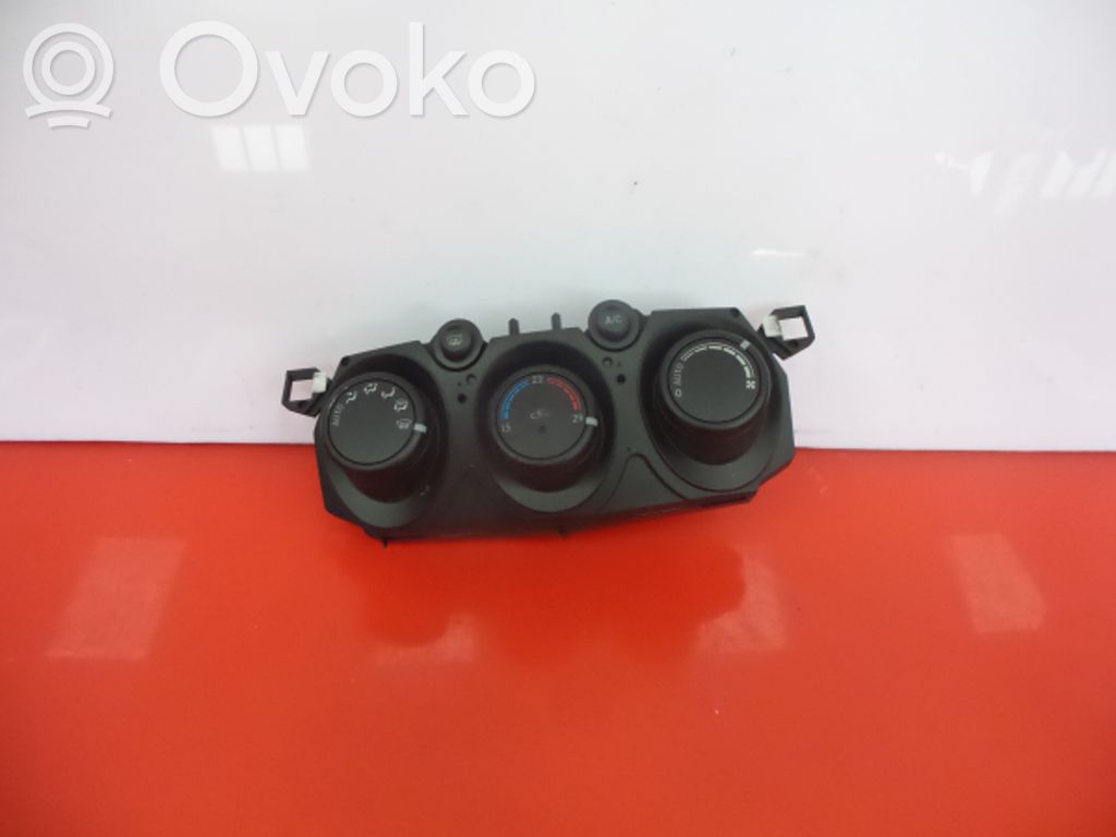 Mazda 2 Climate control unit 