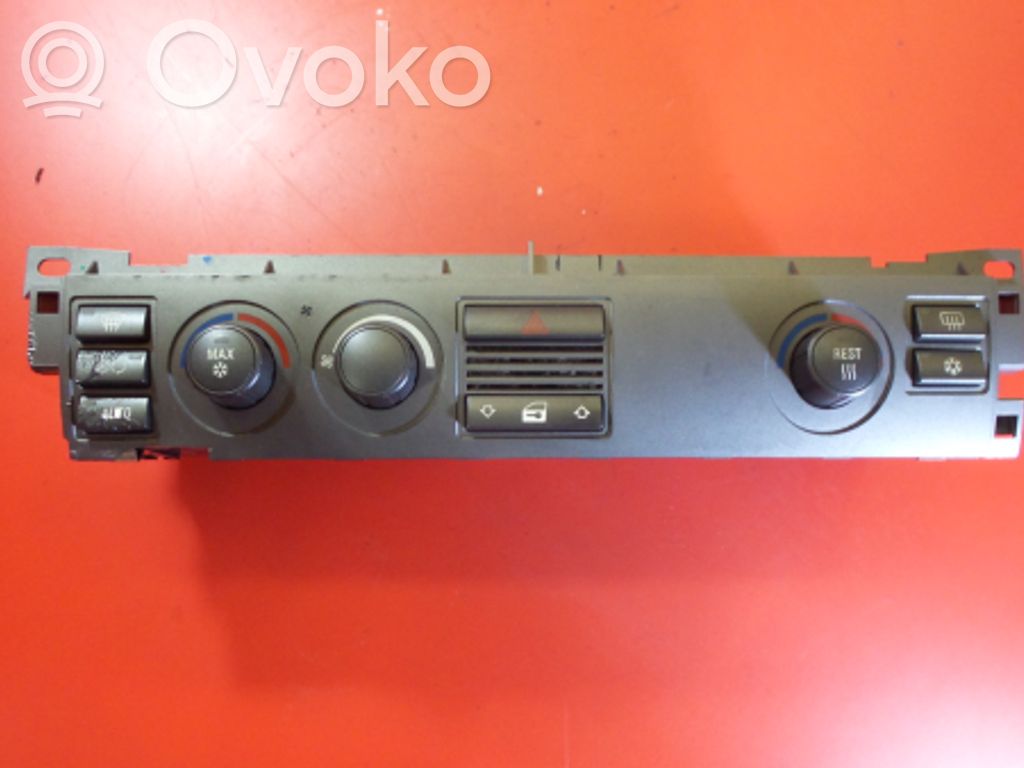 BMW 7 E65 E66 Climate control unit 