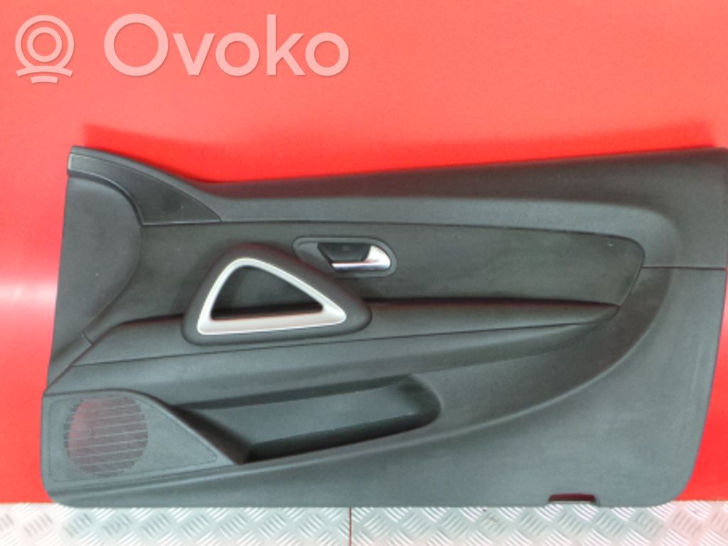Volkswagen Scirocco Etuoven verhoilu 