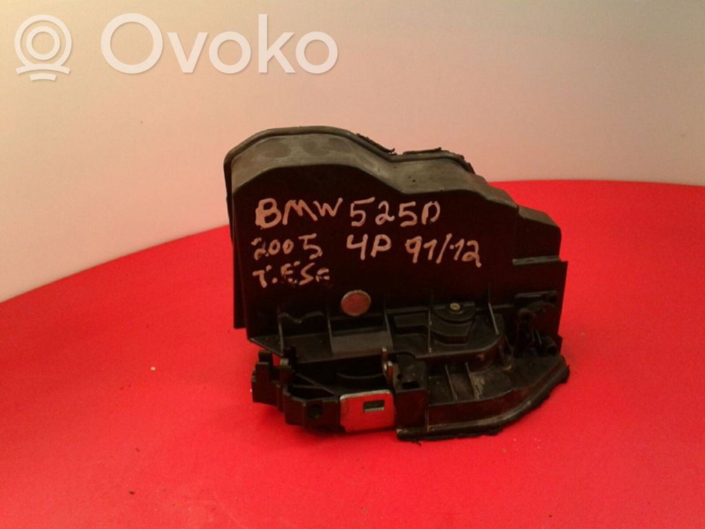 Rear door lock   7036171