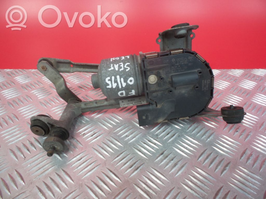 Seat Leon (1P) Wiper motor 