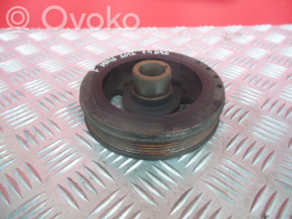 Toyota Yaris Crankshaft pulley 