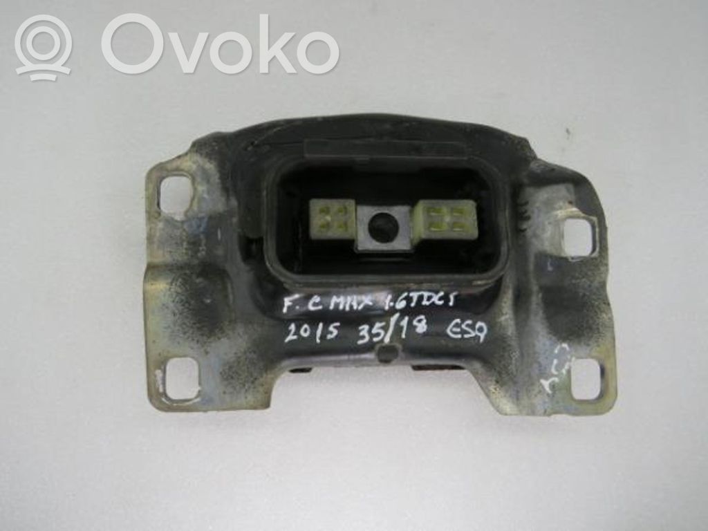 Gearbox mount   V617M121,322A69A,349325C