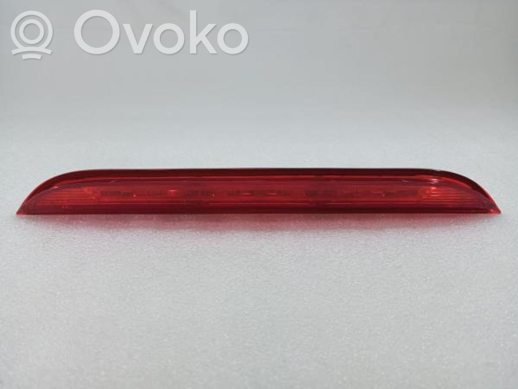 Third/center stoplight   E4028343,135V06W,GHP951580