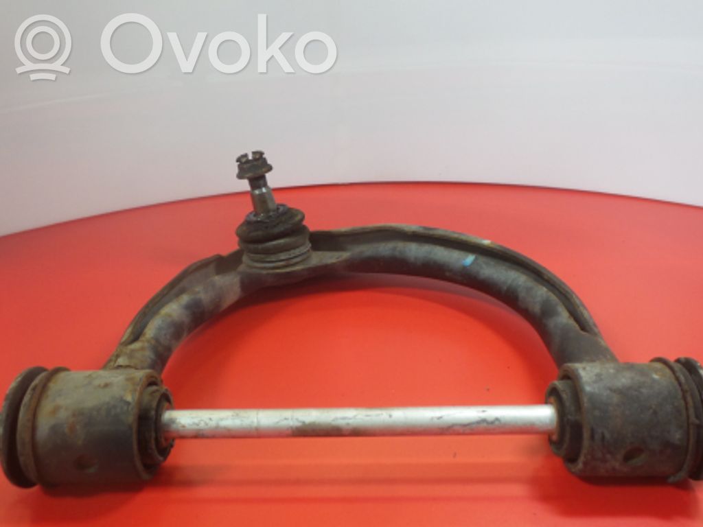 Toyota Land Cruiser (J100) Etutukivarsi 