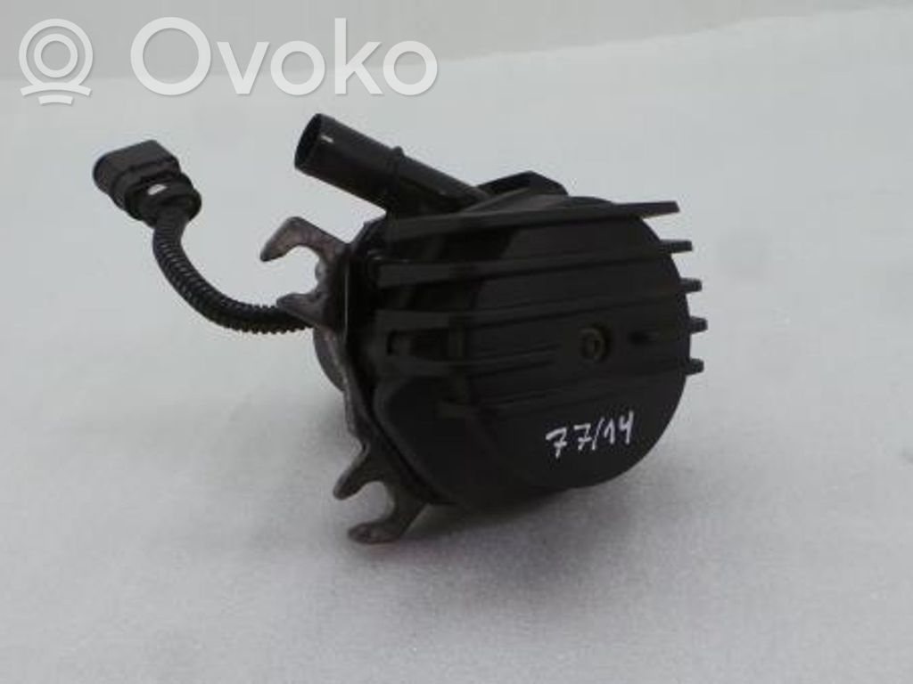 Porsche Cayenne (9PA) Halter für Sekundärluftpumpe 