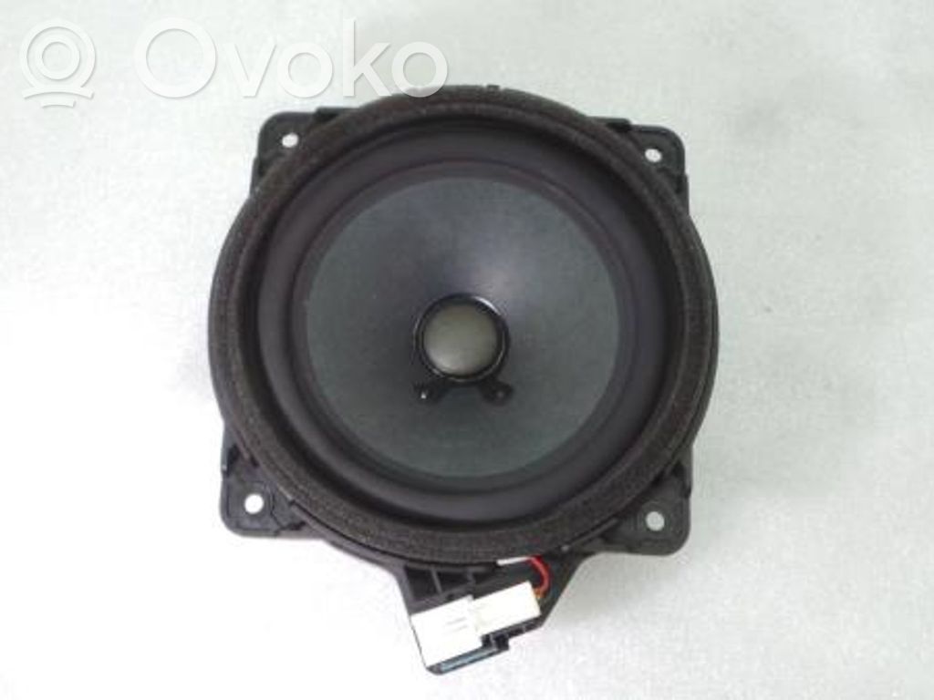 KIA Sorento Panel speaker 