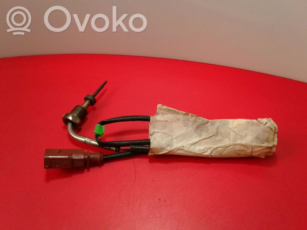 Volkswagen PASSAT B7 Lambda probe sensor 