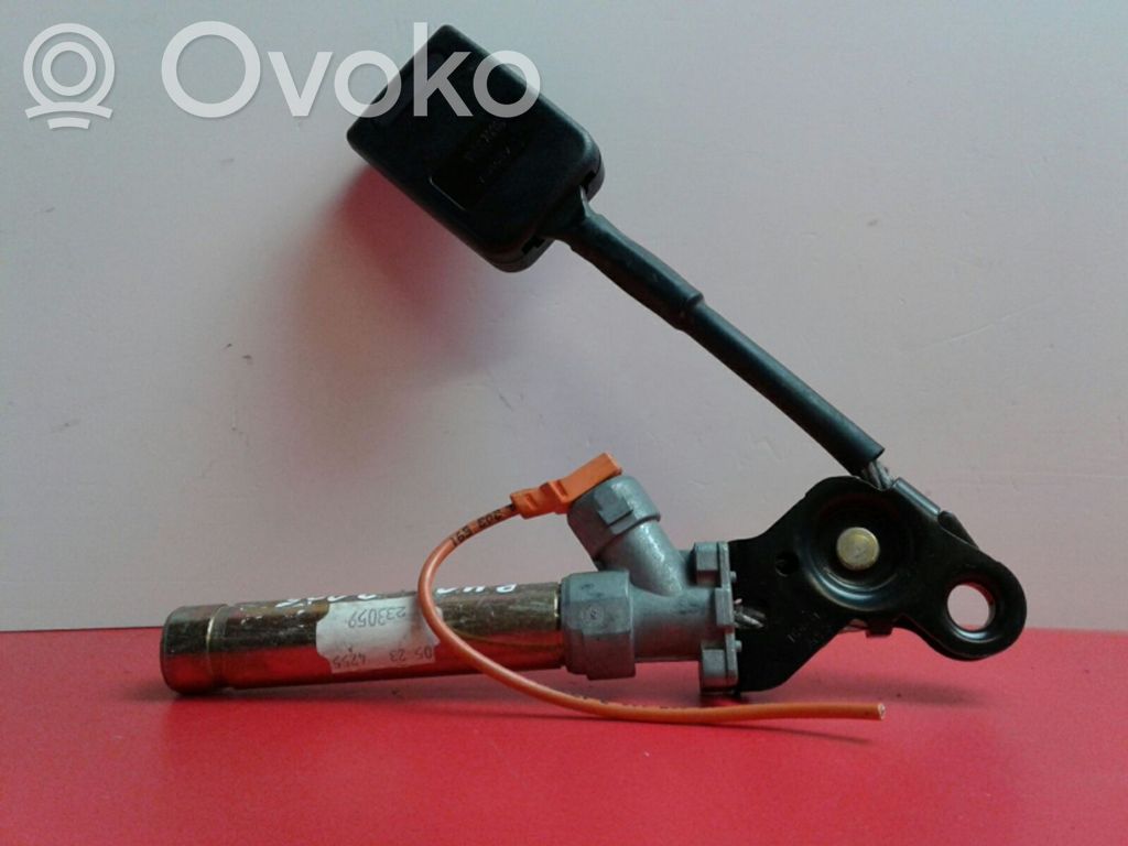 Peugeot 406 Cinturón delantero 