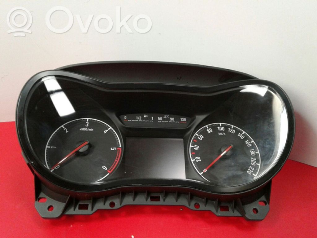 Opel Corsa E Speedometer (instrument cluster) 