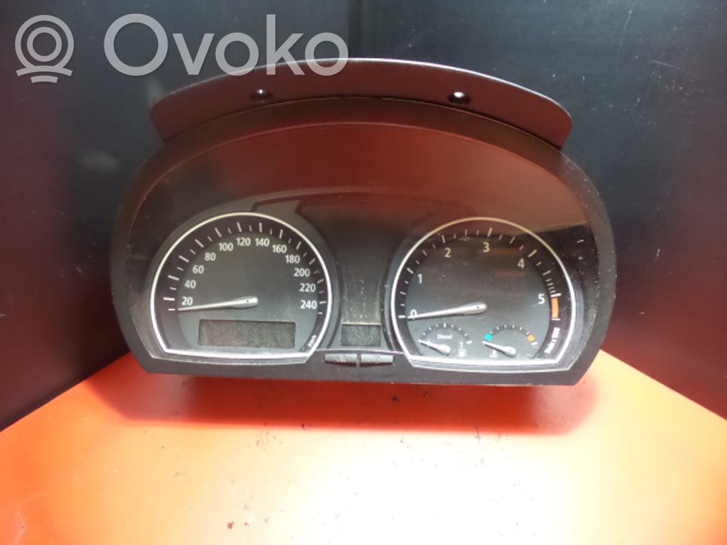 BMW X3 E83 Spidometrs (instrumentu panelī) 