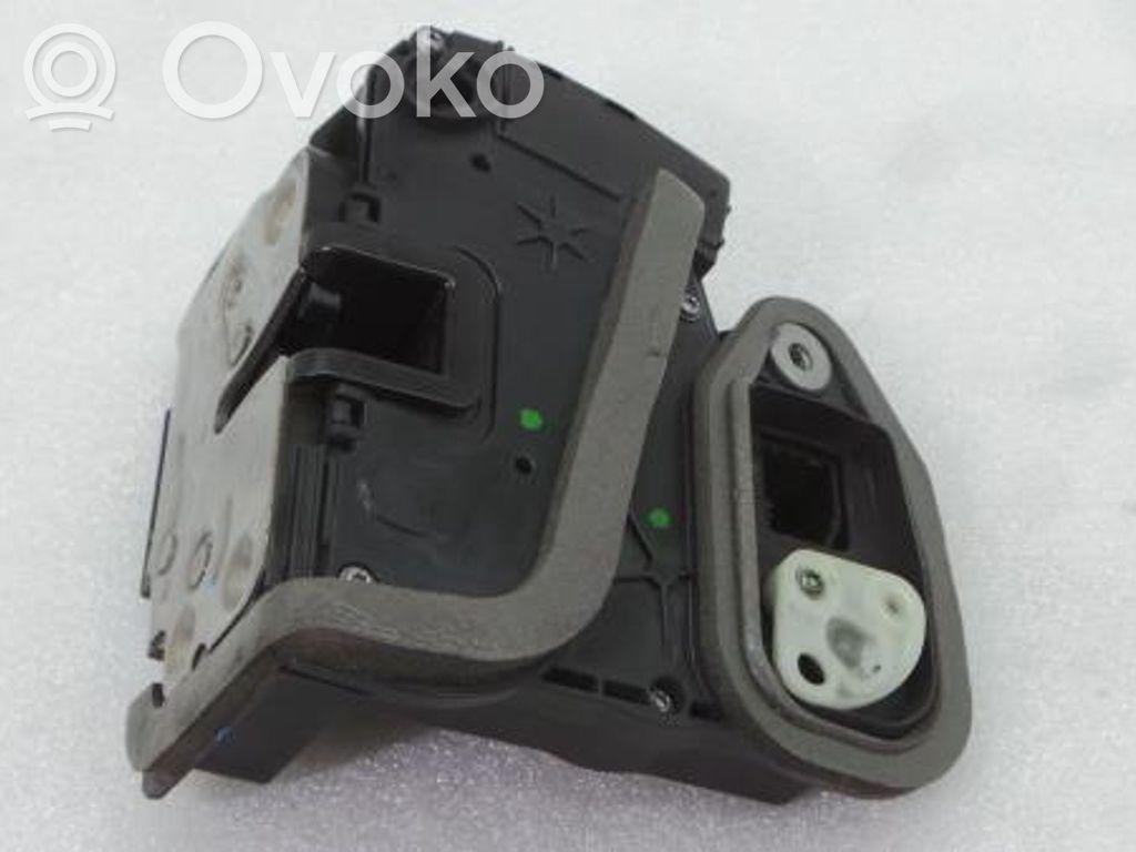 Opel Astra K Zamek drzwi tylnych 