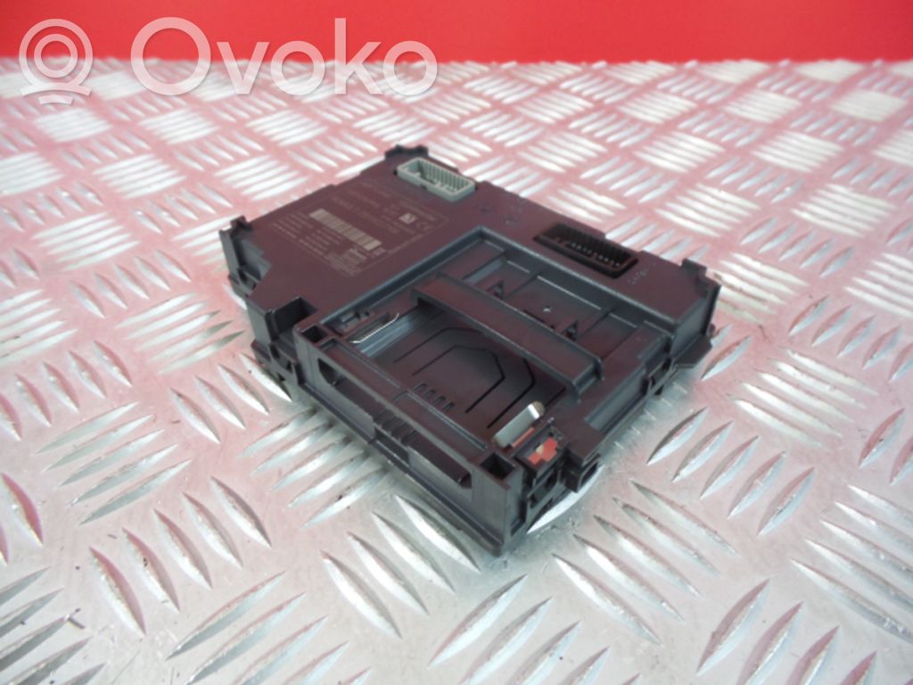 Renault Clio IV Multifunkcinis valdymo jungtukas/ rankenėlė 