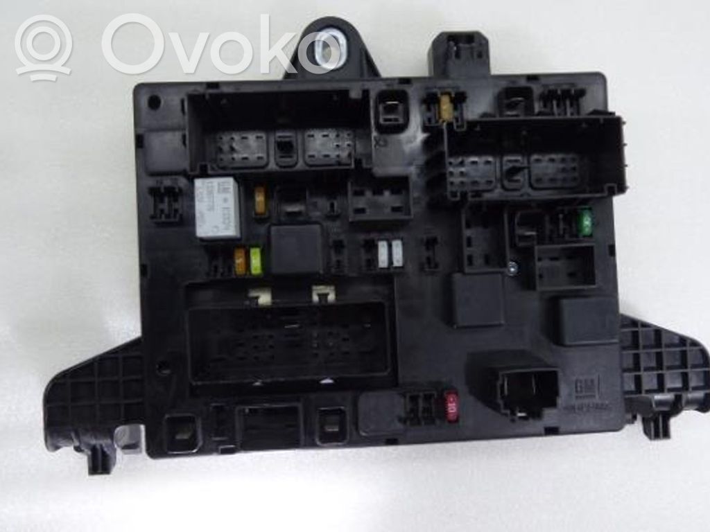 Opel Astra J Unitate de control SAM 