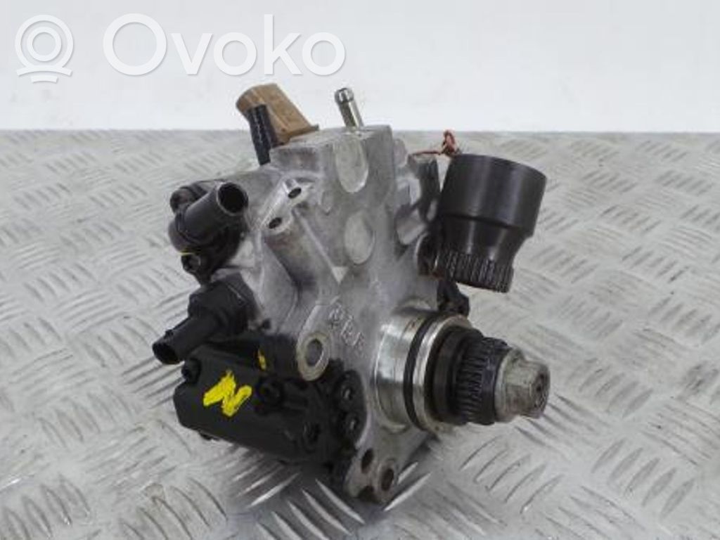 Mercedes-Benz CLA C117 X117 W117 Fuel injection high pressure pump 