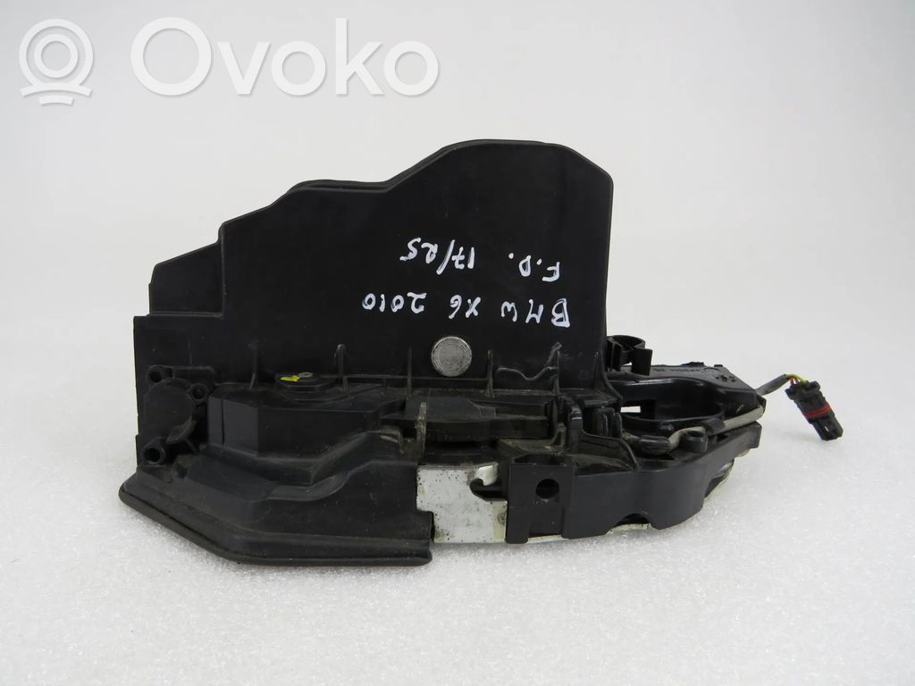 BMW X6 E71 Front door lock 